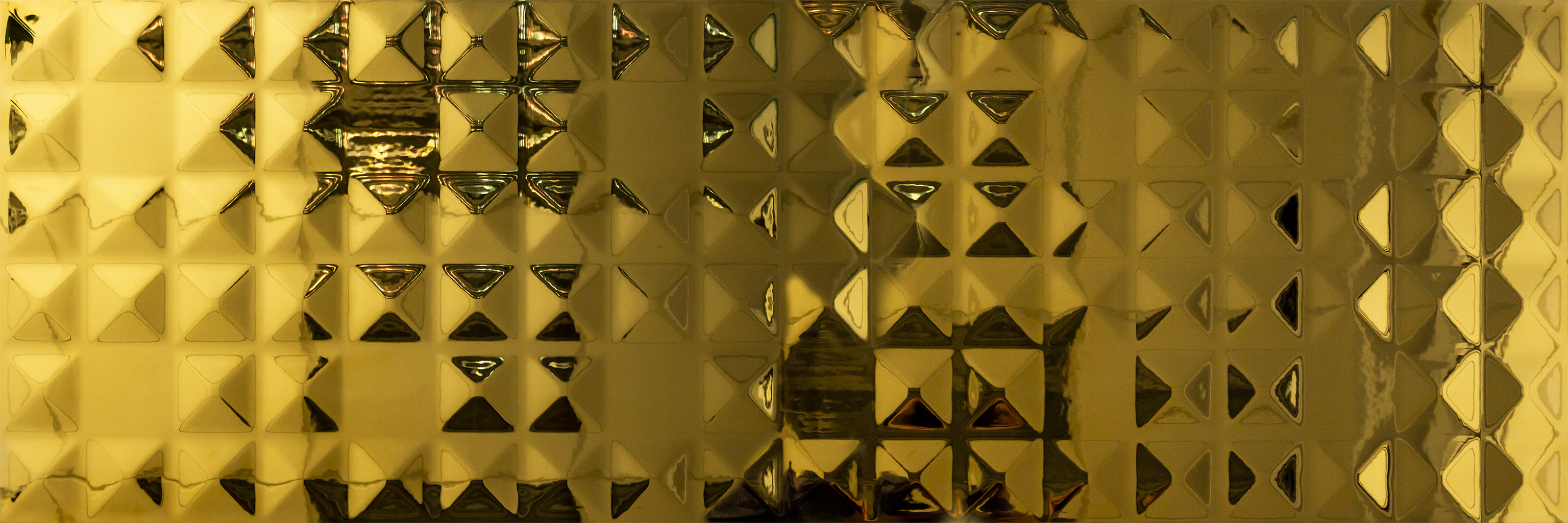 Kakel Metalico Diamante Oro Brillo 90x30